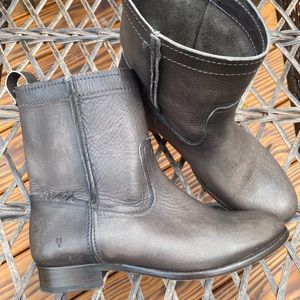 Frye washed grey pull on short boots size 9